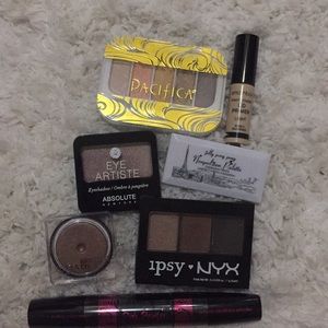 EYESHADOW BUNDLE